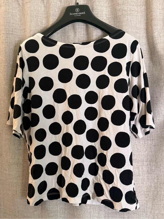 Uniqlo Tops - Marimekko X Uniqlo Limited Edition Black & White Polka Dot Short Sleeve Top